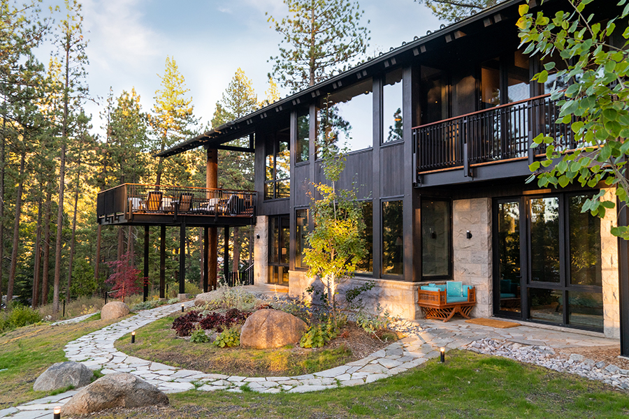 Contemporary Tahoe Mountain home in Glenbrook